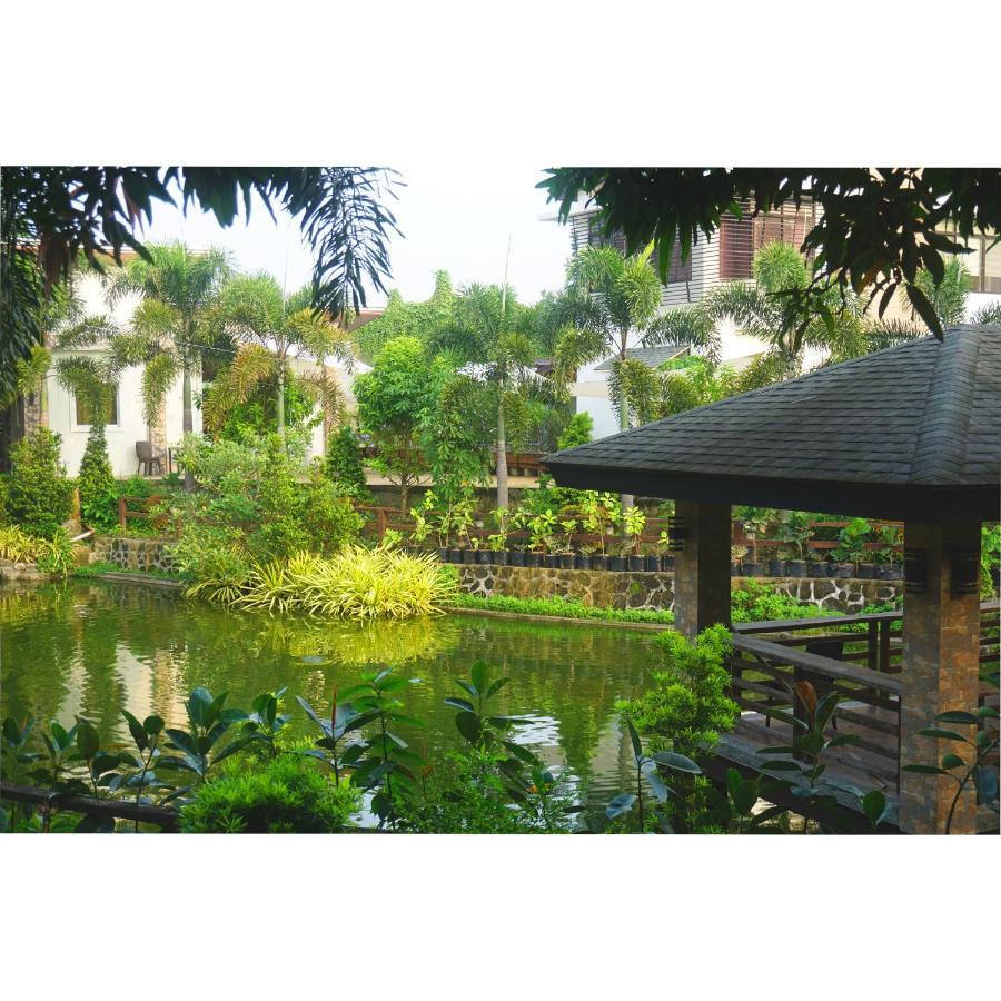 Floating Sanctuary Resort Powered By Cocotel Bulacan Bagian luar foto