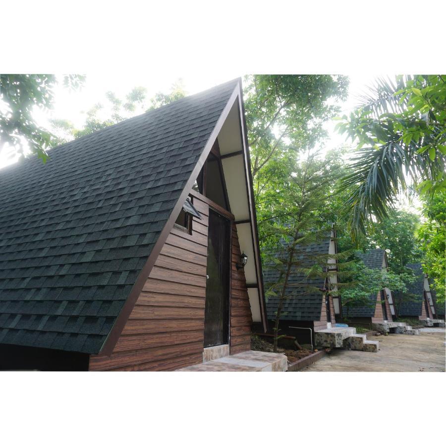 Floating Sanctuary Resort Powered By Cocotel Bulacan Bagian luar foto
